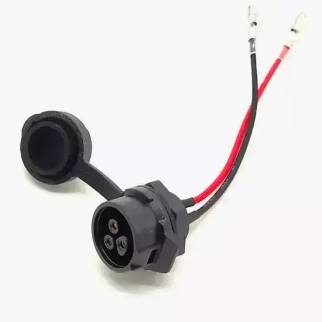 Puerto de carga ewol 2024 / Minimotors